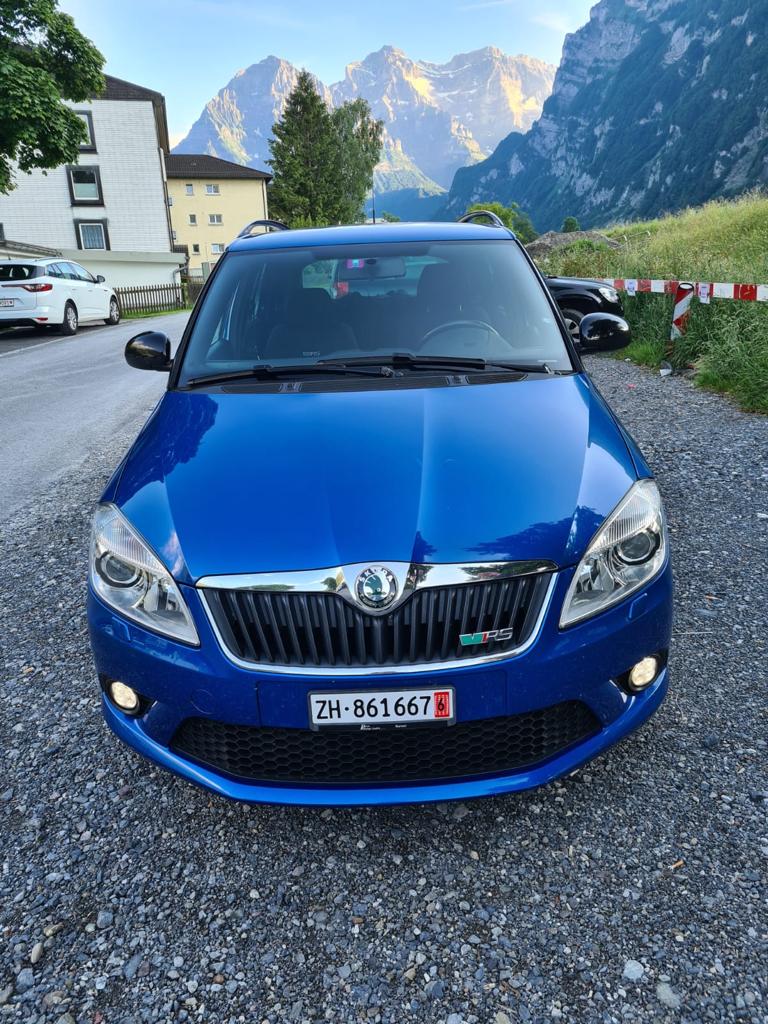 Таїсія, Гаага